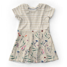 Load image into Gallery viewer, GROW TOGETHER FLORALS - Collection from Popologie - 2-5 day turnaround - Order by 1/2 yard; Description of bases below