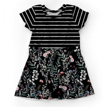 Load image into Gallery viewer, GROW TOGETHER FLORALS - Collection from Popologie - 2-5 day turnaround - Order by 1/2 yard; Description of bases below