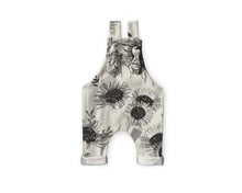 Load image into Gallery viewer, Sunflower Study by Sharon with Popologie - Order by half yard -instructions below on base fabrics